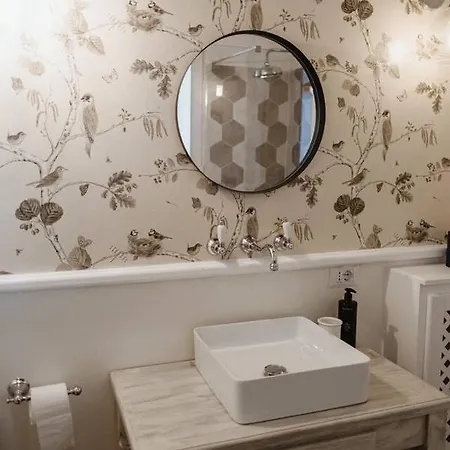 Penthouse On Isola Dei Pescatori Apartament