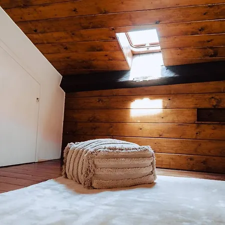 Penthouse On Isola Dei Pescatori Lägenhet *