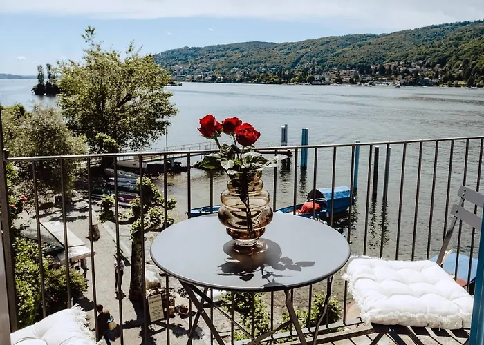 Penthouse On Isola Dei Pescatori Apartmán *